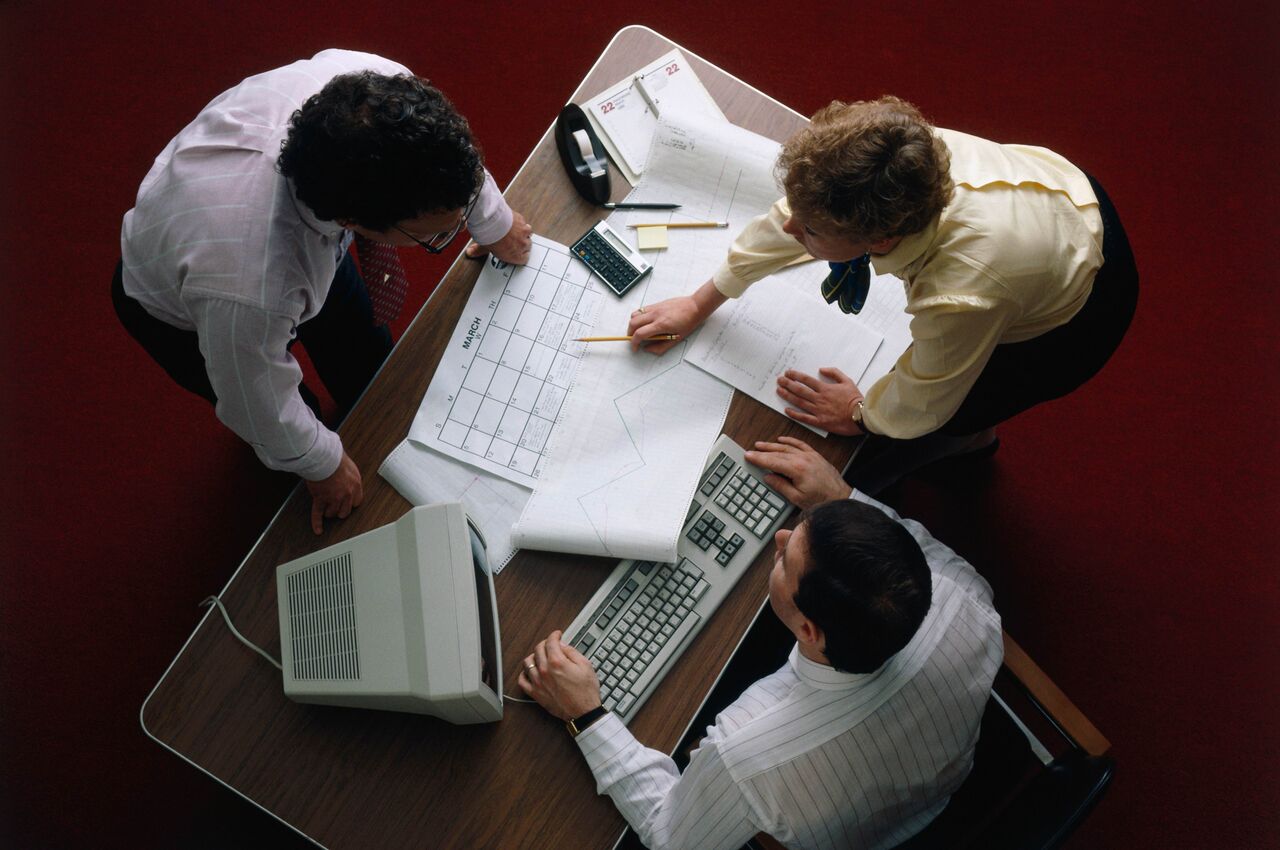 Smegenų styga "Įsakymas - parodymas"